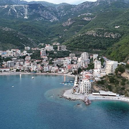 Apartmani Svetionik Budva Bagian luar foto