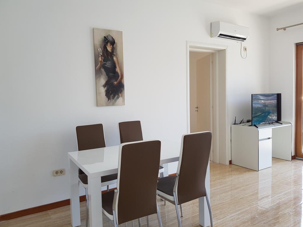 Apartmani Svetionik Budva Bagian luar foto