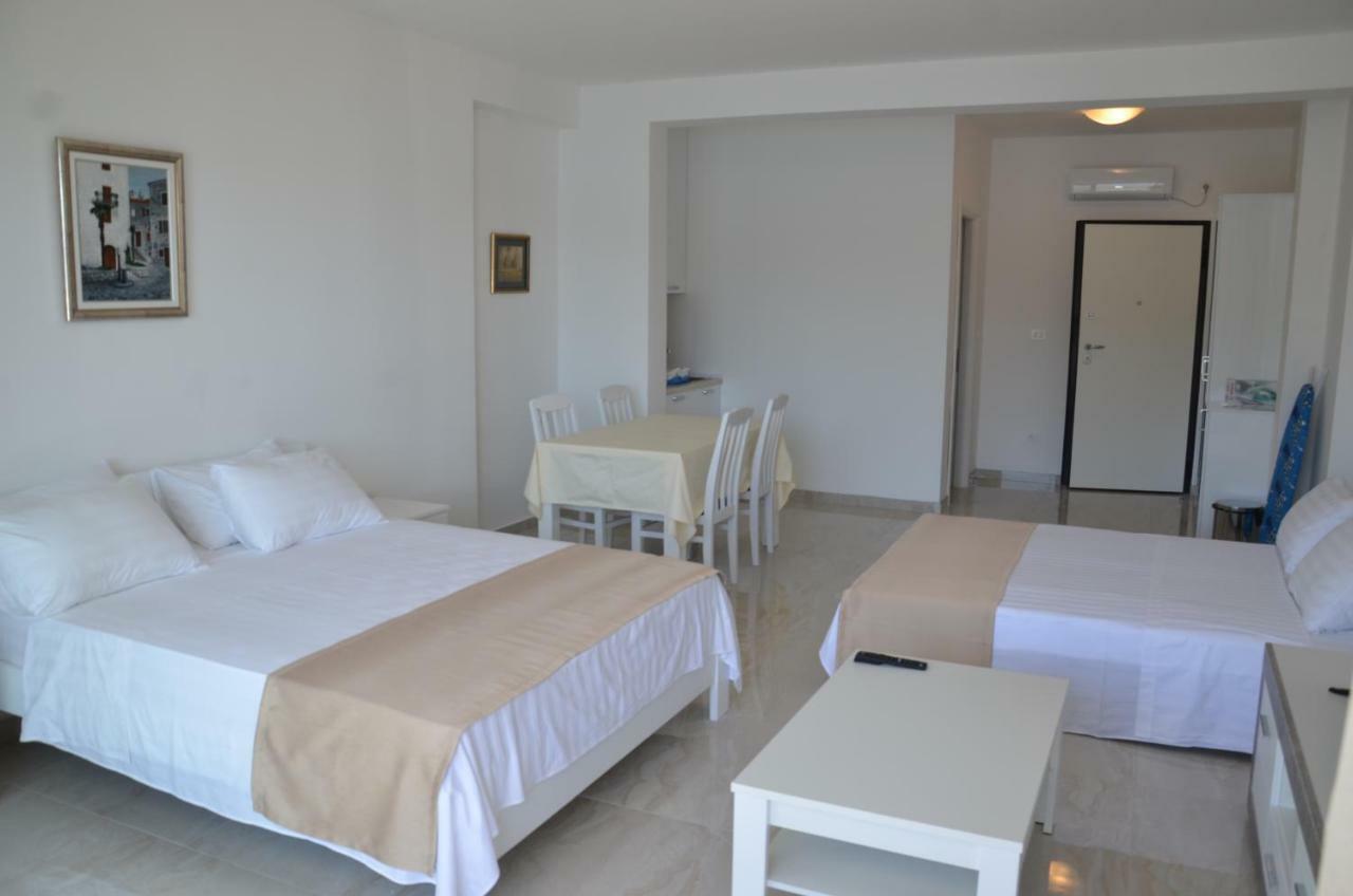 Apartmani Svetionik Budva Ruang foto